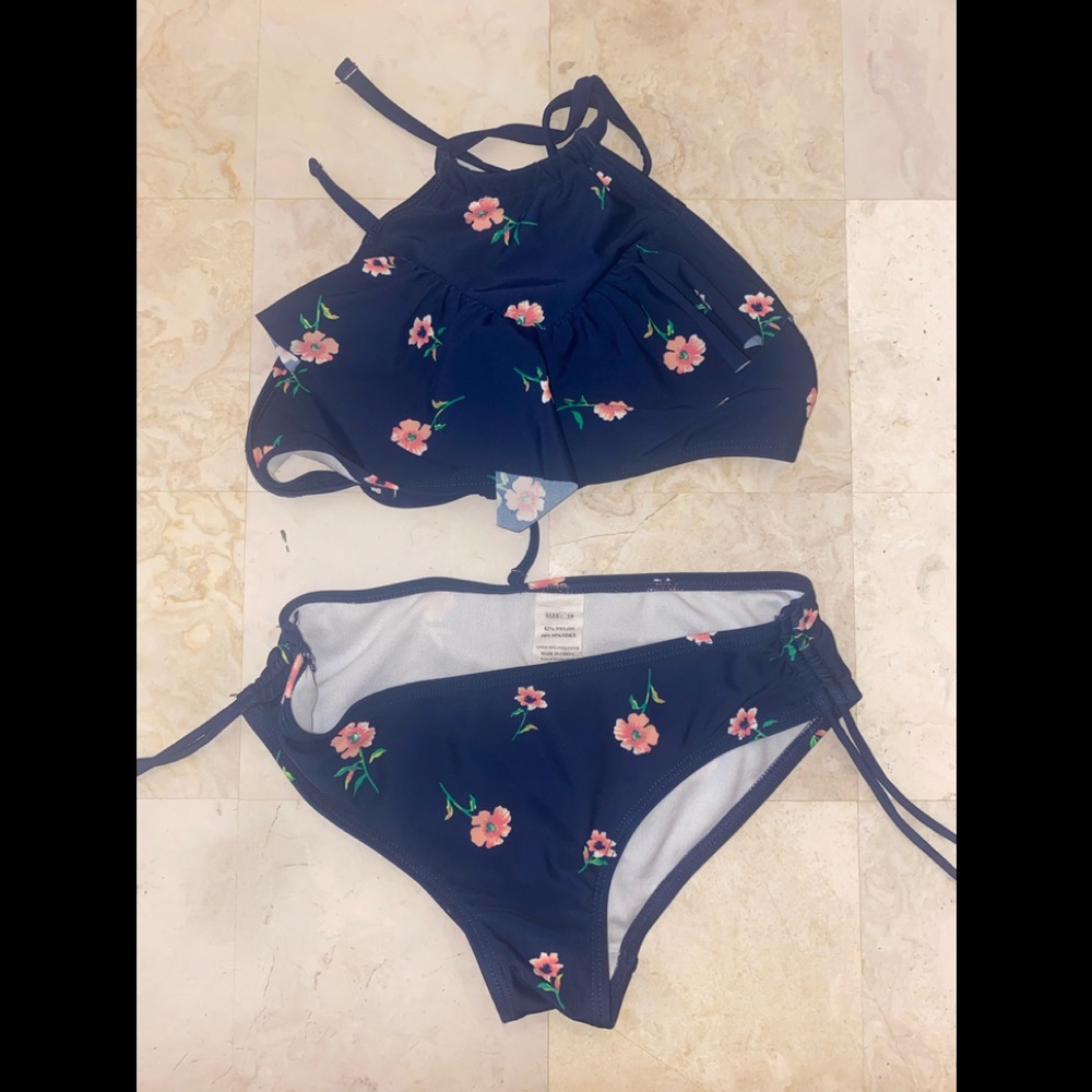 Girls navy blue with pink flower bikini!